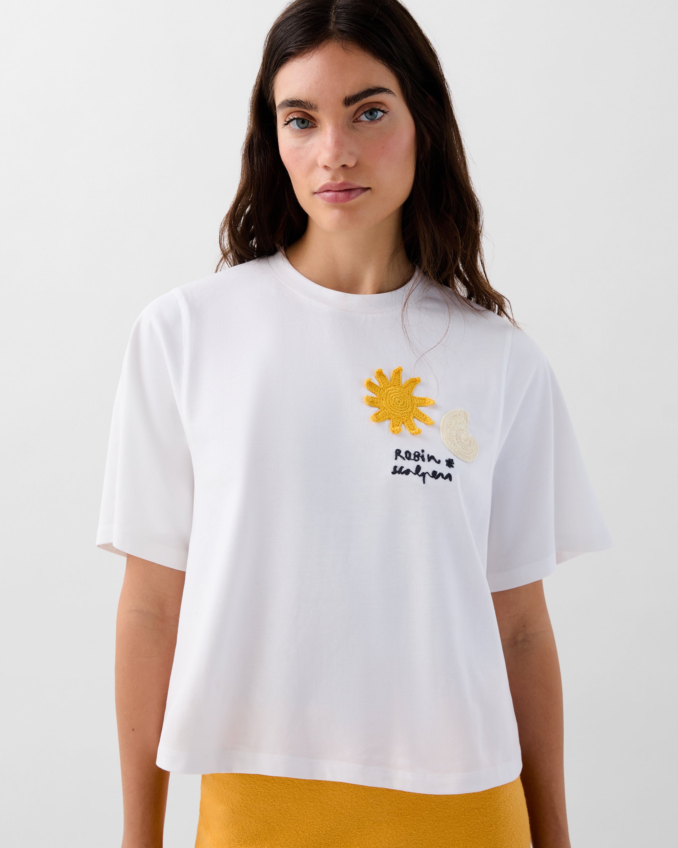 Camiseta Detalle Bordado