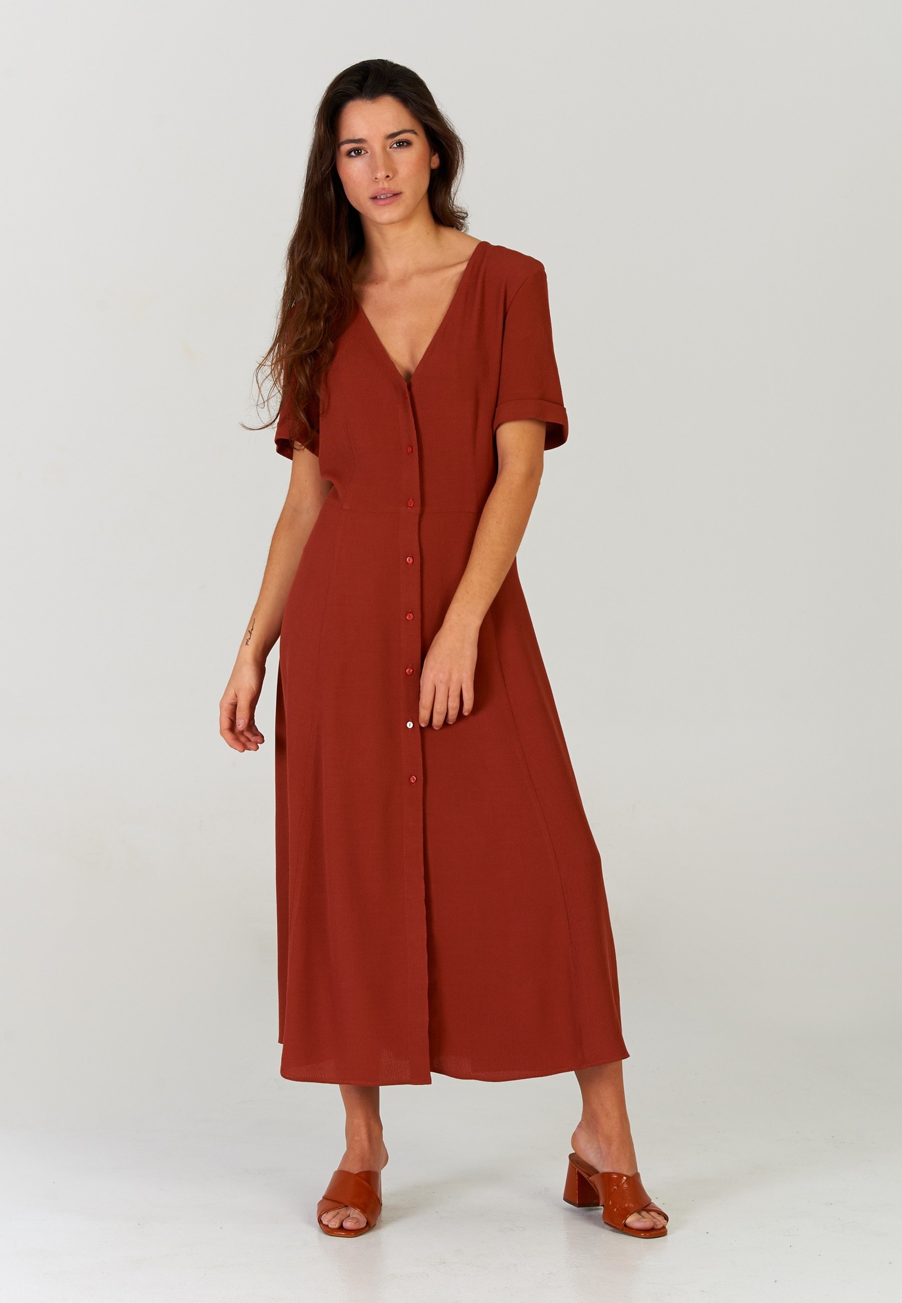 Vestido midi Terracota