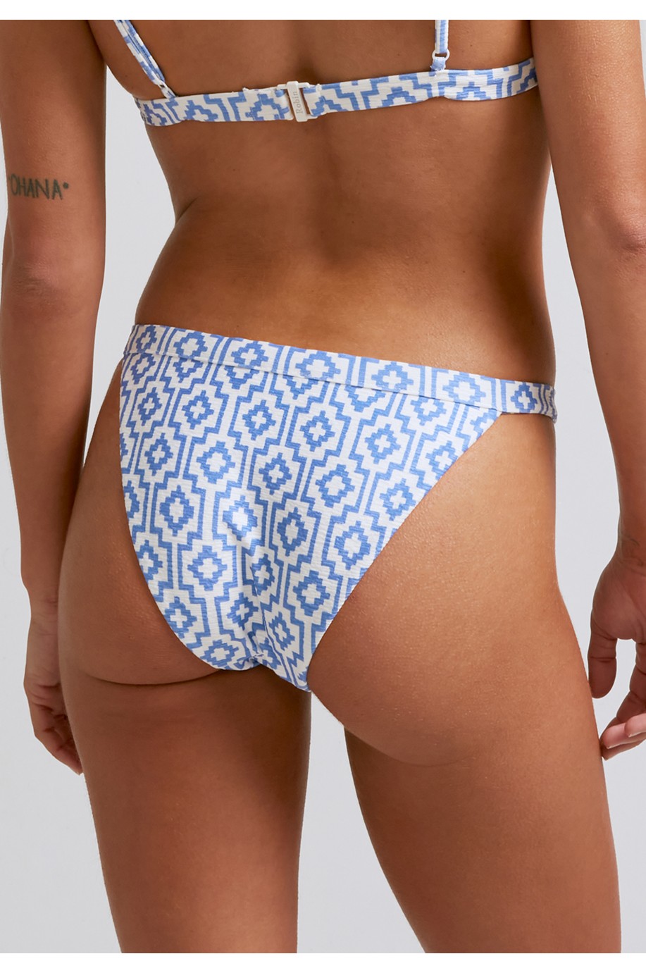 Bottom Corfu|Robin Collection