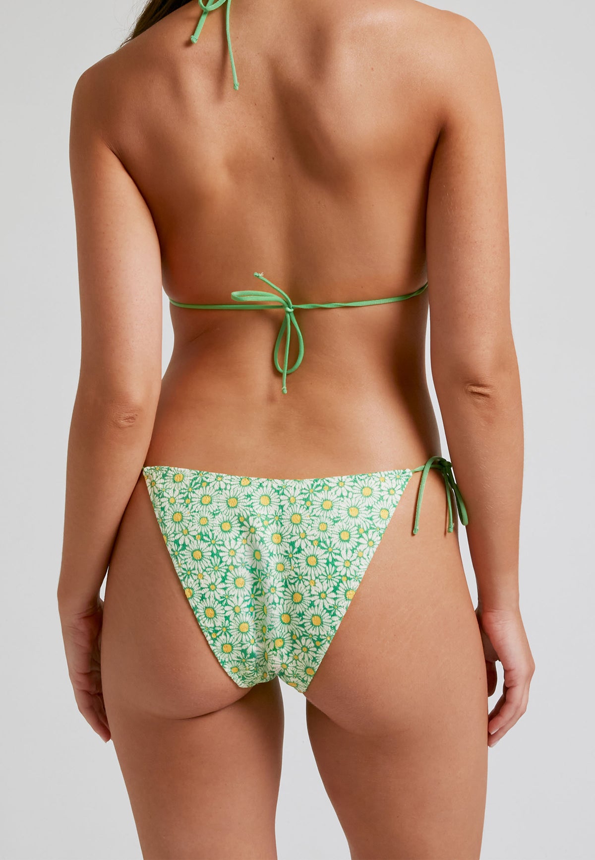 Bas de bikini classique à nœud Lupita